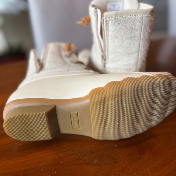 SPERRY Women’s Saltwater Wool Duck Boot - Picture 4 of 5